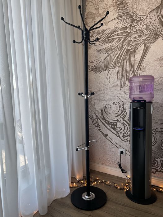 Vand urgent curier pom metalic negru