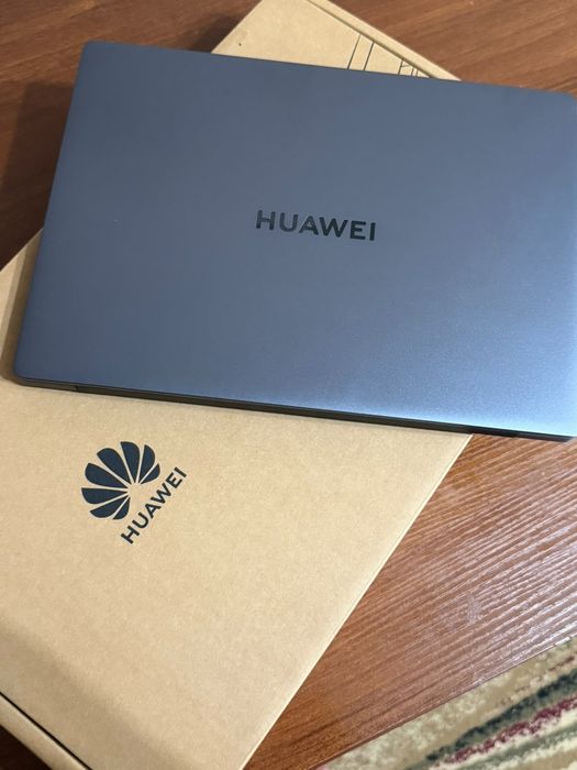 Ноутбук HUAWEI модель MDG-X