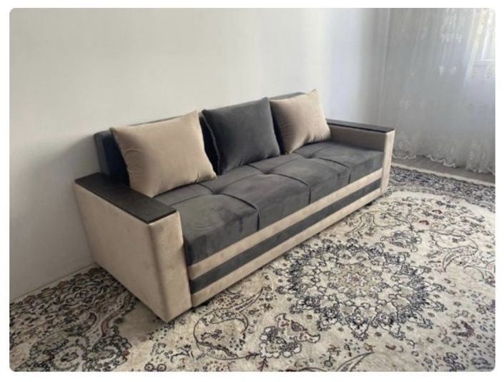 Продам диван торг есть