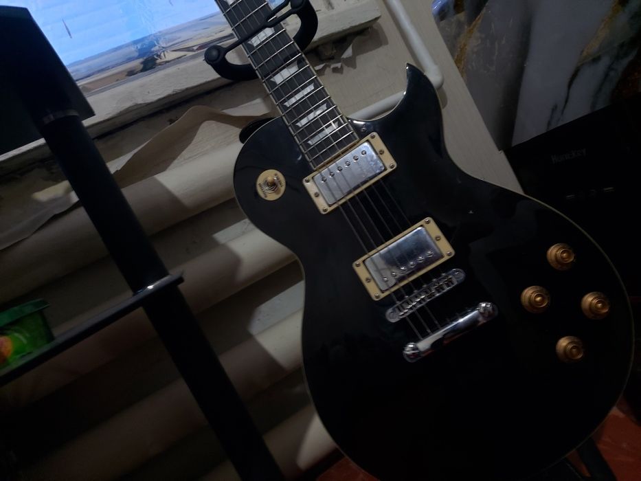Продам электрогитару  Harley Bentonv или обмен!