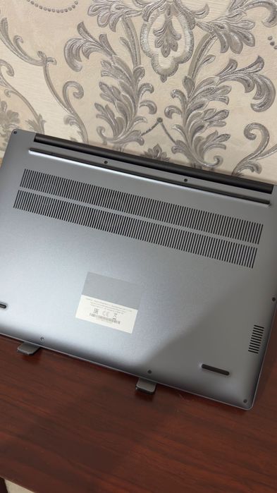 Ноутбук- Huawei Matebook