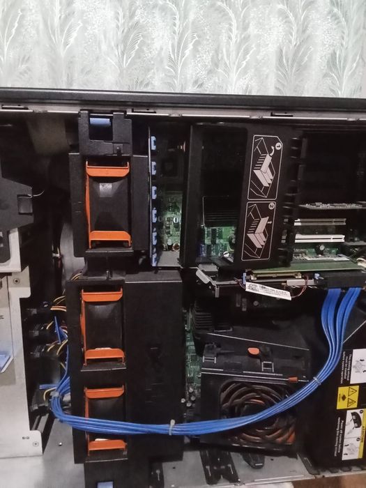 Сервер DELL PowerEdge 1900