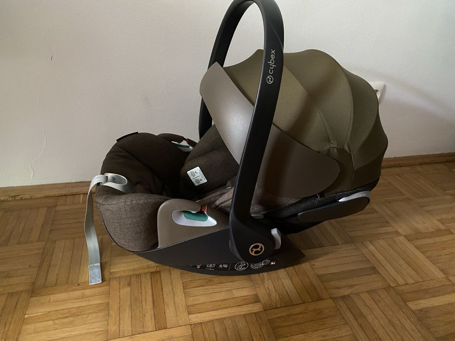 Cybex Cloud Z i-Size Plus Khaki Green + Bază Base Z ISOFIX