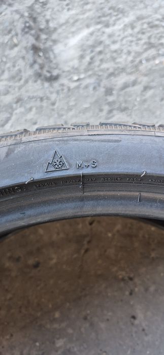 2 anvelope iarna Michelin 255/30/20,dot 2021.Pretul este pe bucata