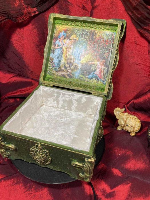 Кутия за бижута ръчна изработка