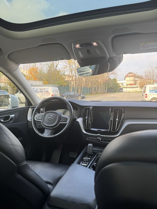 Volvo XC60 T8 Hybrid 390 CP 2020 – Putere, Eleganță și Tehnologie Premium într-un SUV Scandinav