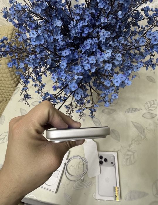 Iphone 17 Pro 256 GB Silver Sim+Esim почти новый идеал айфон