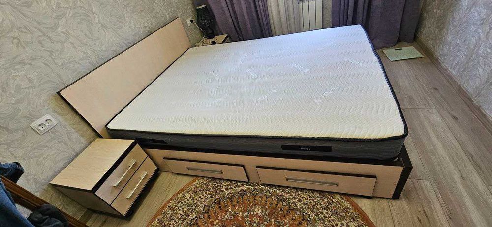 Кравать 2спальная в отличном состоянии