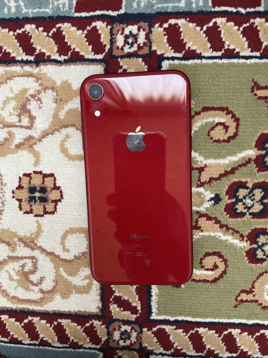 Продаю Iphone XR