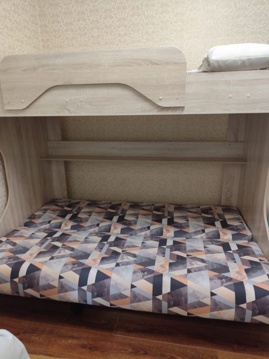 Кровать двухярусная