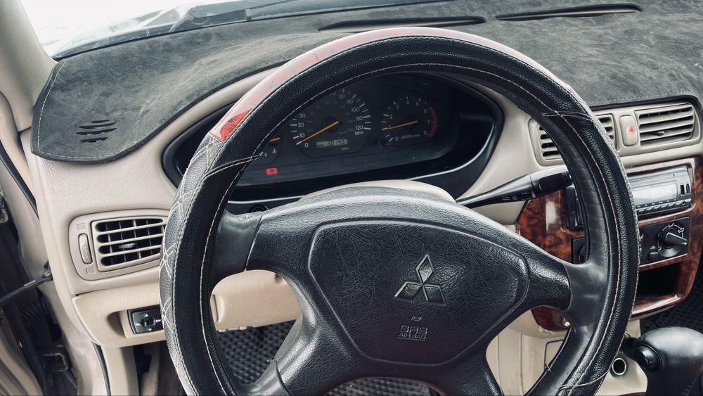 Мицубиши галант 8 американец двигатель стоит простой два литра