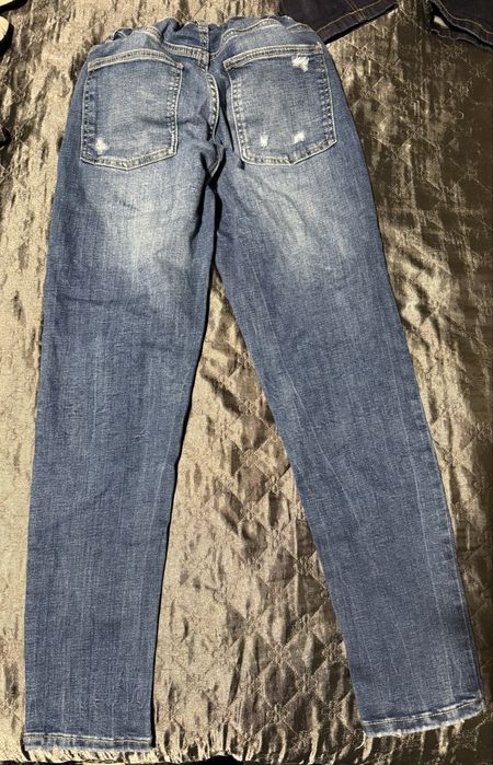 Тъмно сини дънки Зара