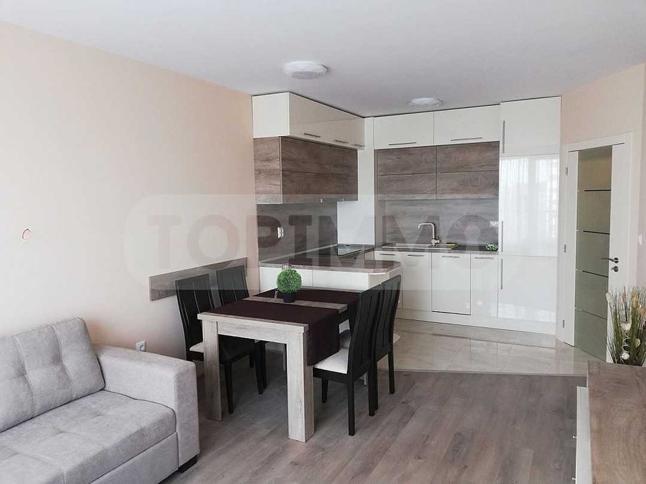 Дава се под наем Двустаен апартамент в Варна, Левски - 82 кв.м за 598.23 € - Снимка #2