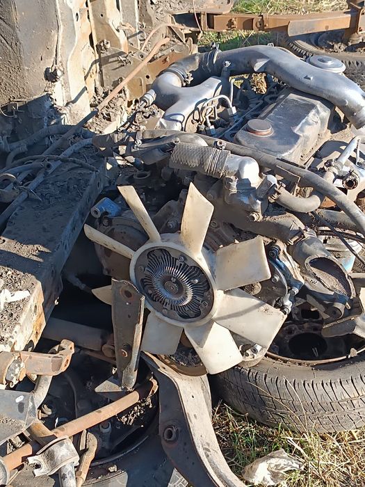 Двигатель Nissan 2.5 дизель с Мкпп