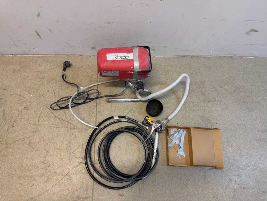 074204	Машина за безвъздушно боядисване 1200W 207bar RDP-HPAS01