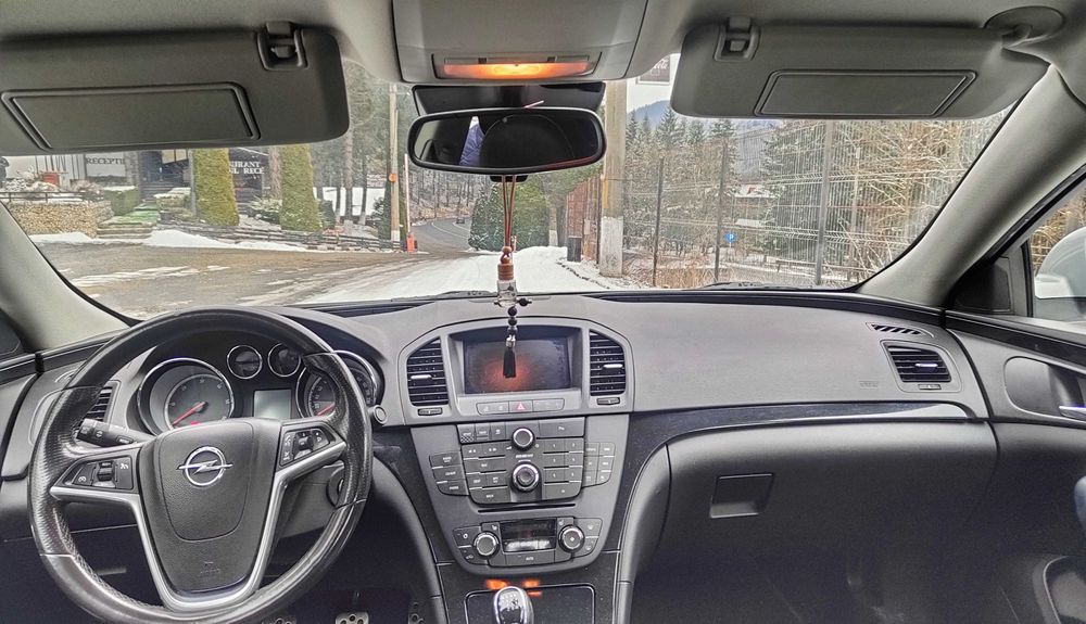 Opel Insignia 2011 160cp
