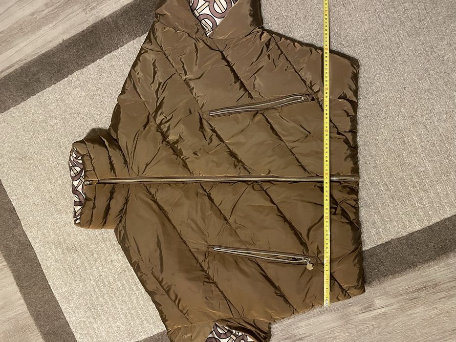 Geaca cu maneci trei sferturi