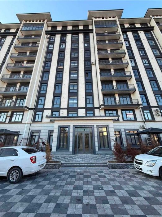 3 комнатная квартира в новостройке на Казирабаде, 103м2 без ремонта