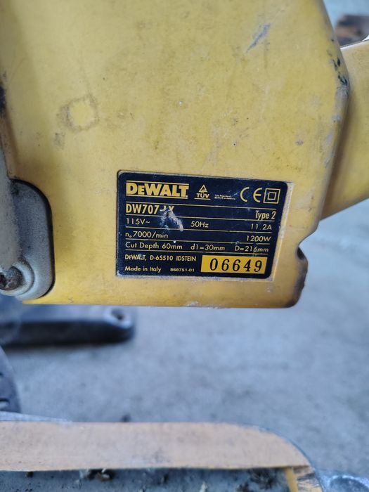 Circular 110V DeWALT
