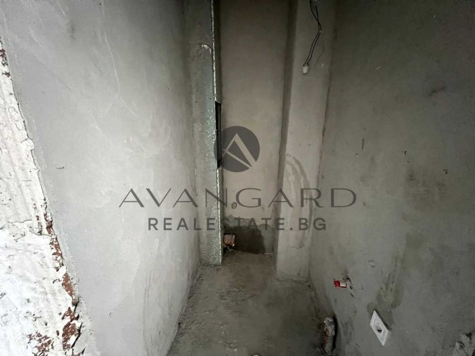 Продава се Тристаен апартамент в Пловдив, Тракия - 105 кв.м за 744 €/кв.м - Снимка #8