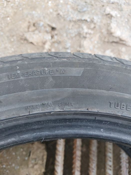 Продавам летни гуми 245 45 ZR 17 99W