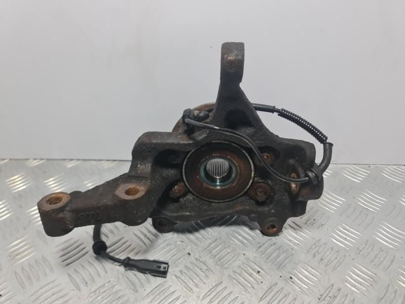 Fuzeta cu rulment si senzor ABS dreapta fata Opel Vivaro B 1.6 cdti