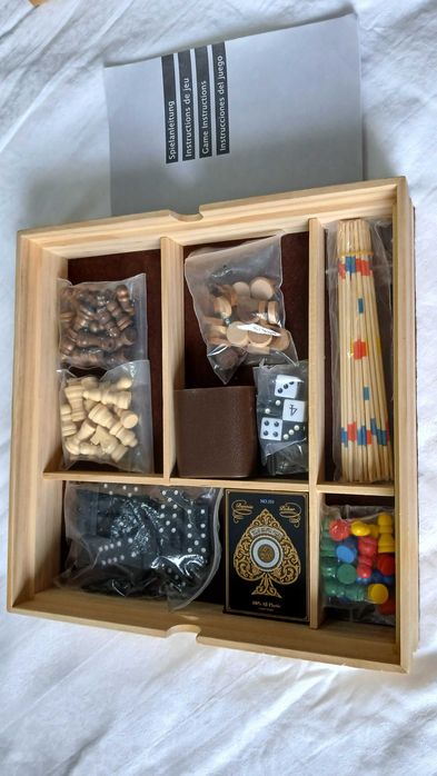 Sah, Table, Dame, Moara, Domino - set 10 jocuri in cutie din lemn