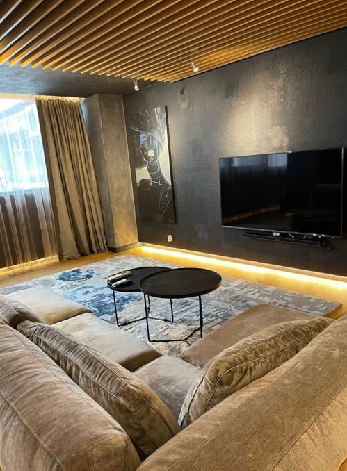 Продава се Тристаен апартамент в Пловдив, Кършияка - 130 кв.м за 1924 €/кв.м - Снимка #1