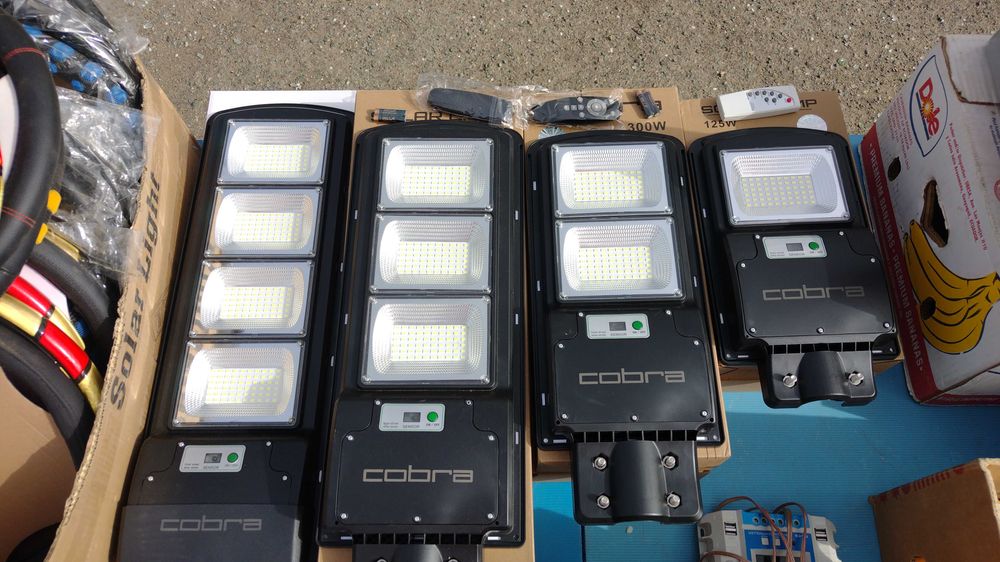 Градинска соларна лампа Кобра Cobra