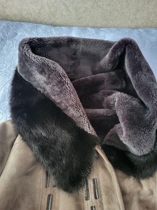 Продам верхнюю  одежду