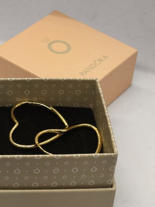 Пандора обеци Pandora