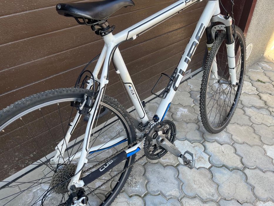 Bicicleta Cube Pure CLS