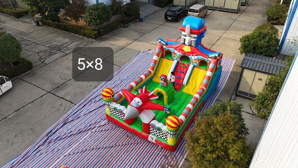 Atraksion karusellar batut poyez miks