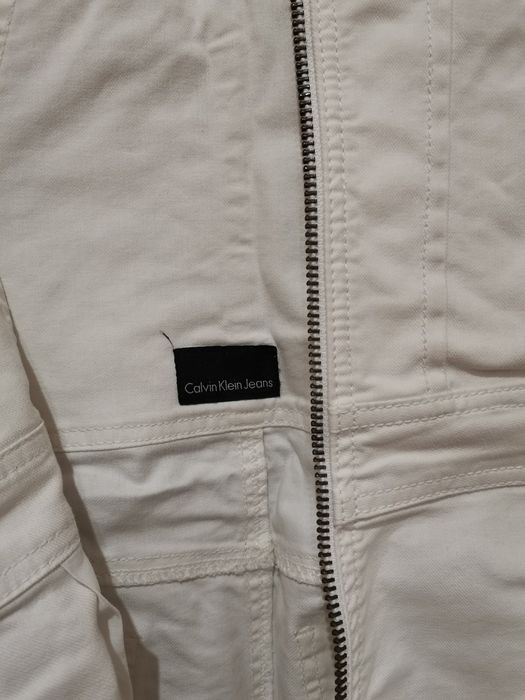 Бял гащеризон Calvin Klein Jeans