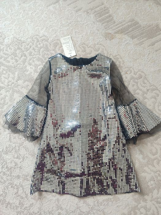 Платье для девочек размер 92-104 Новые