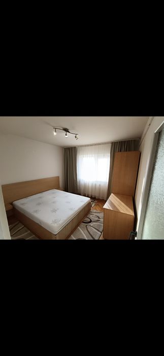 Inchiriez apartament zona Modern /Andrei Saguna