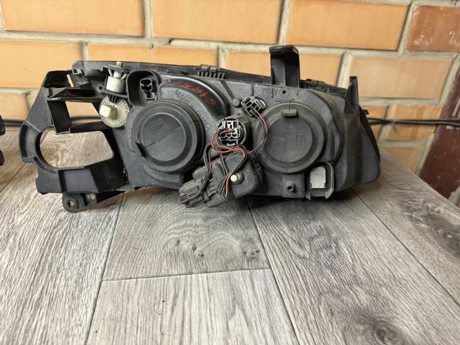 Фары на Ниссан Альмера