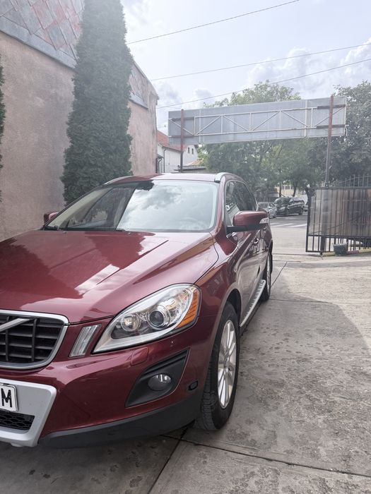VOLVO XC60 2010 — imagine 1