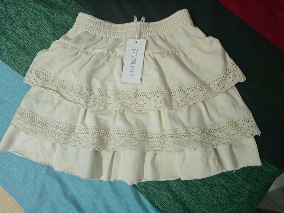 Fusta fetite 4-5 ani