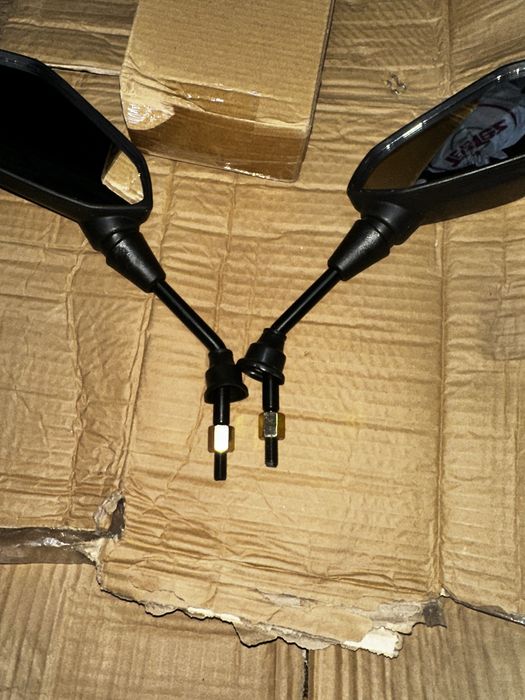 Боковые стекла для скутера 8 мм резьба, Skuter bokovoy oyna 8 mm rezb