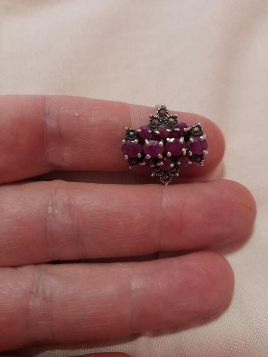 Inel argint cu rubine și marcasite