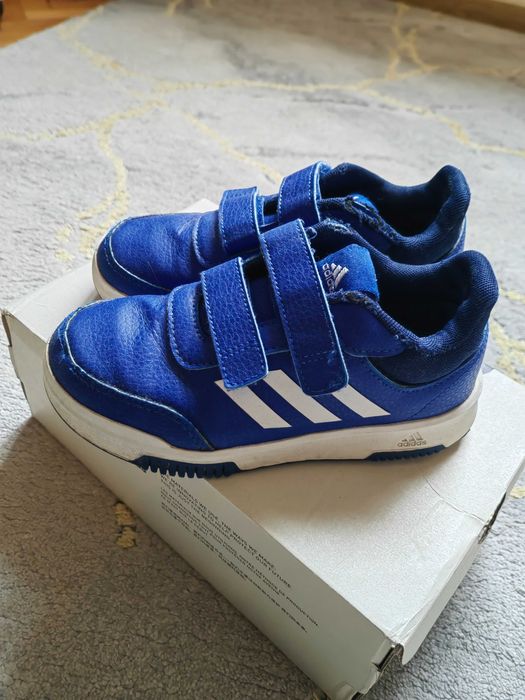 Маратонки на адидас