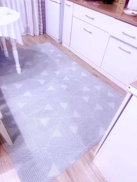 Продам ковры 4 шт