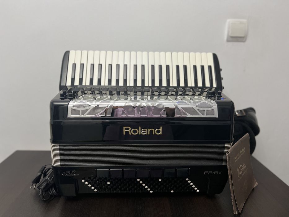 Roland fr8x.