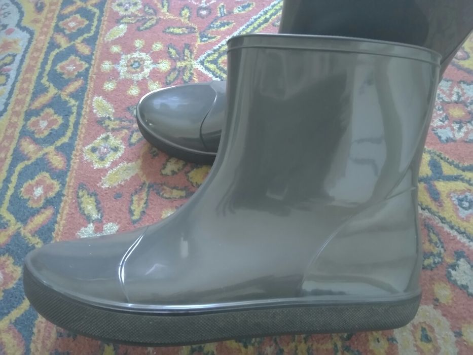 Продаю литиевые сапоги