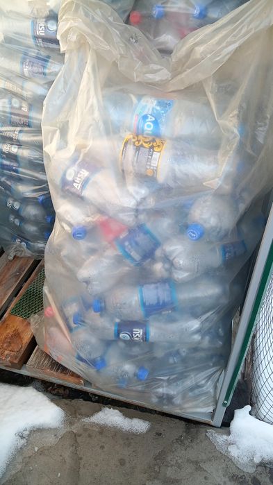 Продаю.   баклажки