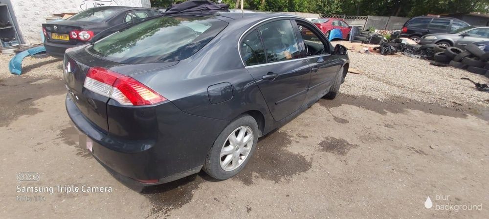 Dezmembrez Renault Laguna 3 berlina 2.0 D an 2009 cod motor M9R