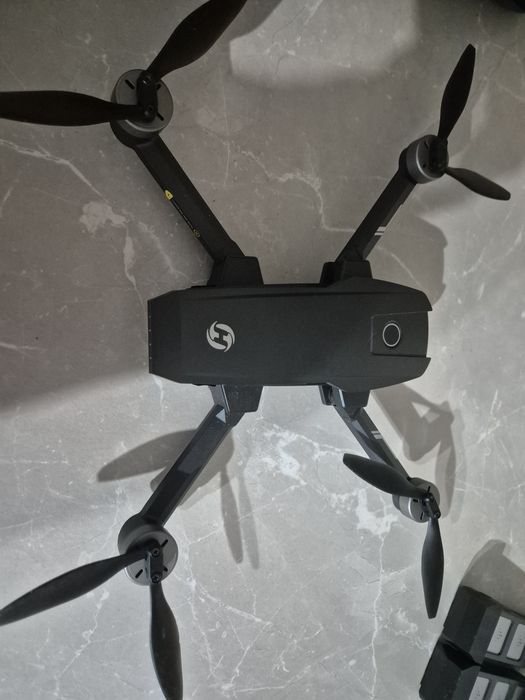 Drona Holy Stone HS720E