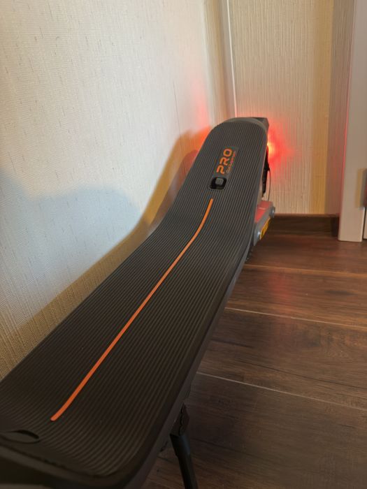 Xiaomi Pro 6 - тротинетка