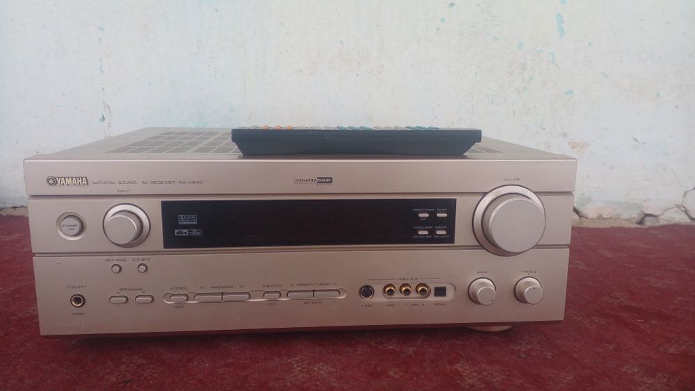 Yamaha resiver sotiladi